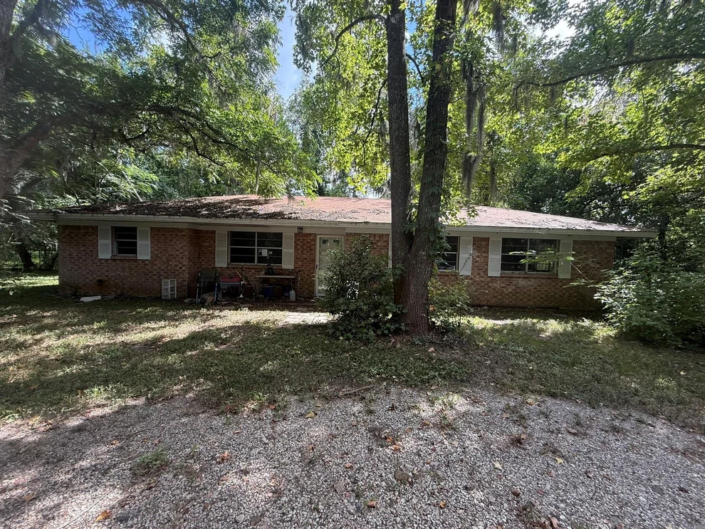 Unit for sale at 16345 County Road 946, Brazoria, TX 77422