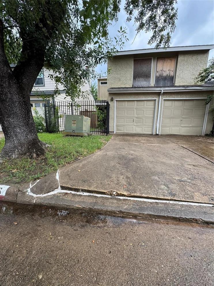 Unit for sale at 4516 Stanford Court, Houston, TX 77041