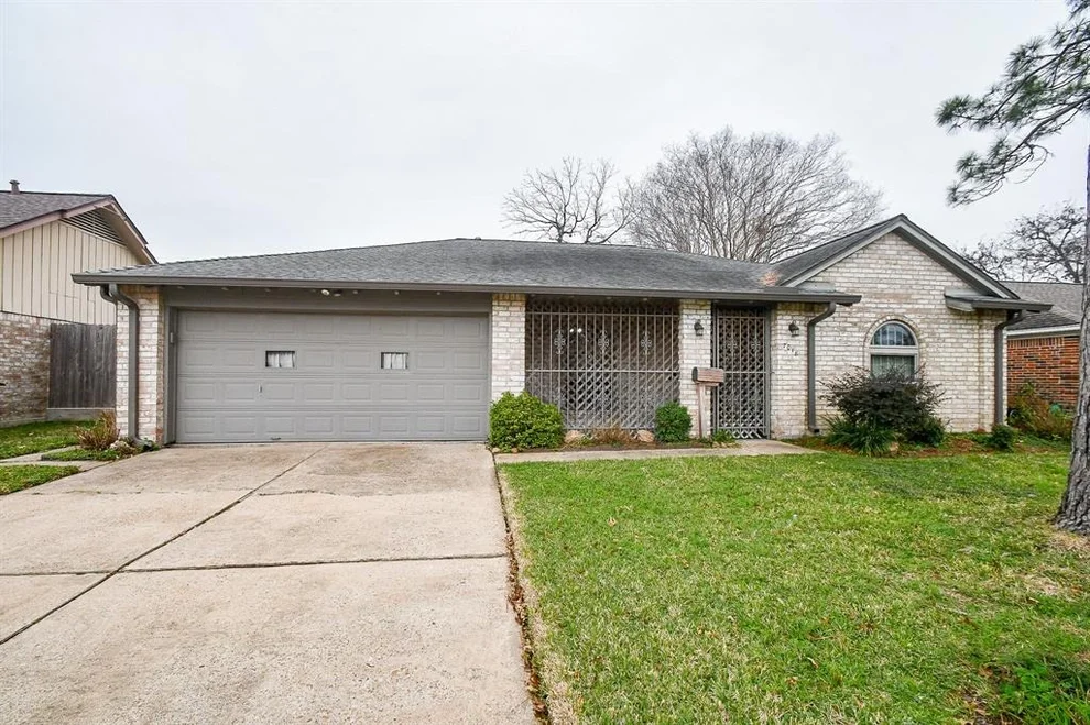 Unit for sale at 7018 Drowsy Pine Drive, Houston, TX 77092