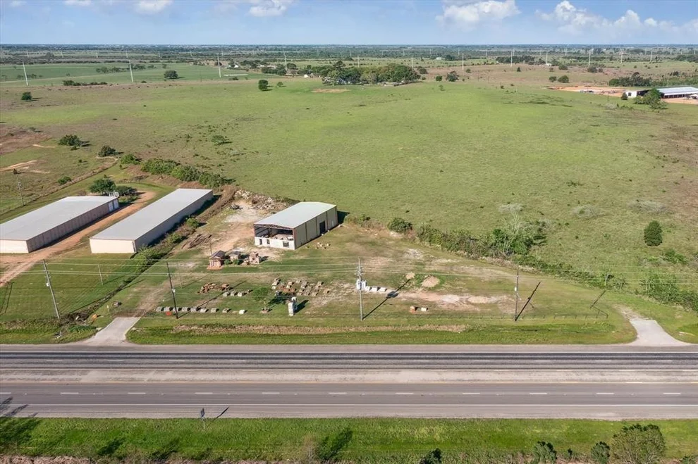 Unit for sale at 3395 Highway 36, Sealy, TX 77474