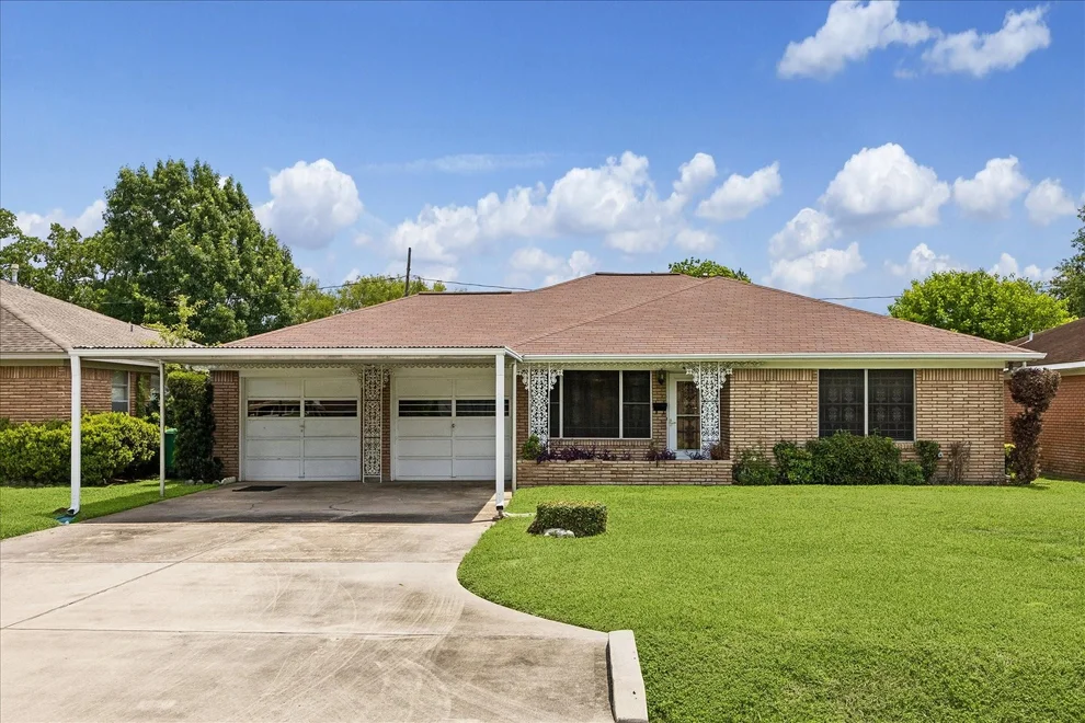 Unit for sale at 4620 Averill Street, Houston, TX 77009
