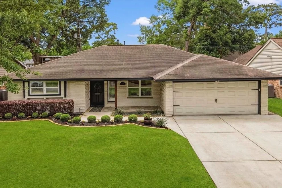 Unit for sale at 4407 Rosebay Drive, Houston, TX 77018