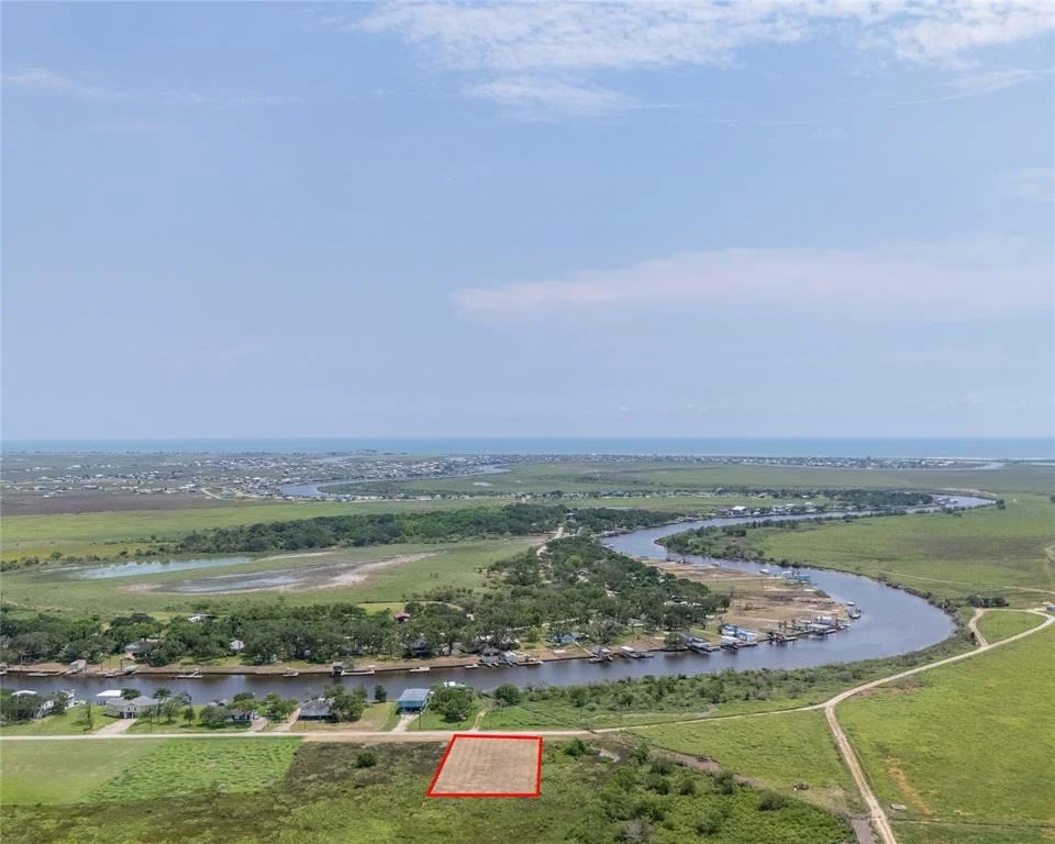 Unit for sale at 2894 County Road 291, Sargent, TX 77414