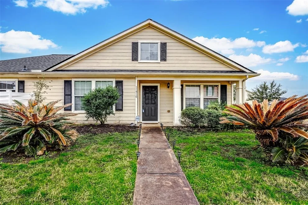 Unit for sale at 11910 Prior Park Drive, Houston, TX 77047