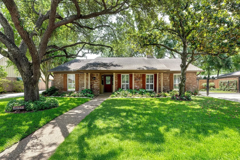 Unit for sale at 10727 Piping Rock Lane, Houston, TX 77042