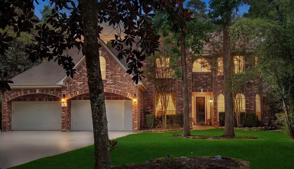 Unit for sale at 6 Noble Bend Place, The Woodlands, TX 77382