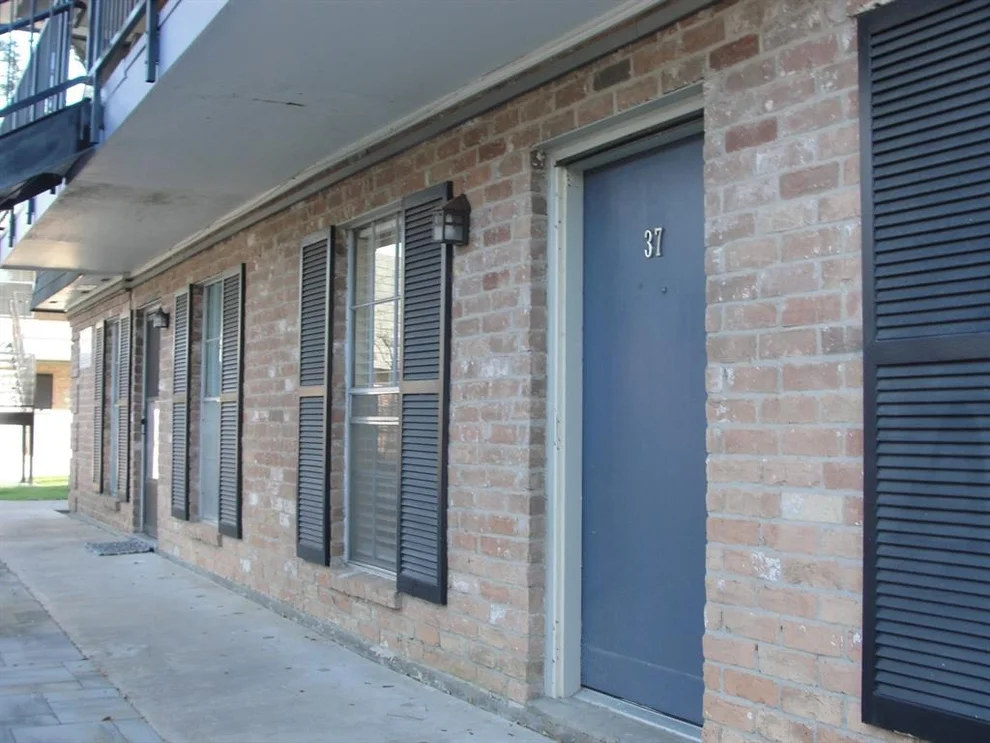 Unit for sale at 9009 Gaylord Drive, Houston, TX 77024