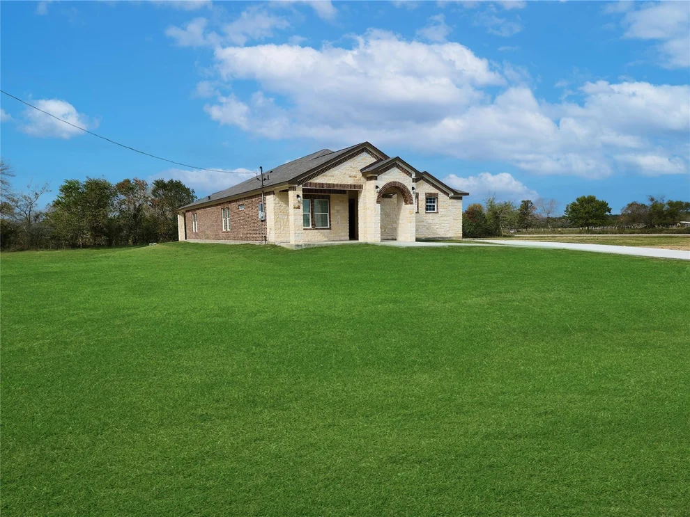 Unit for sale at 345 County Rd 6242, Dayton, TX 77535