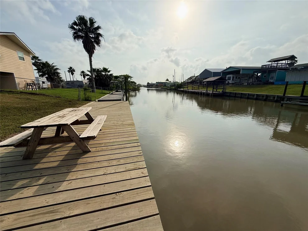 Unit for sale at 1222 County Road 204, Sargent, TX 77414