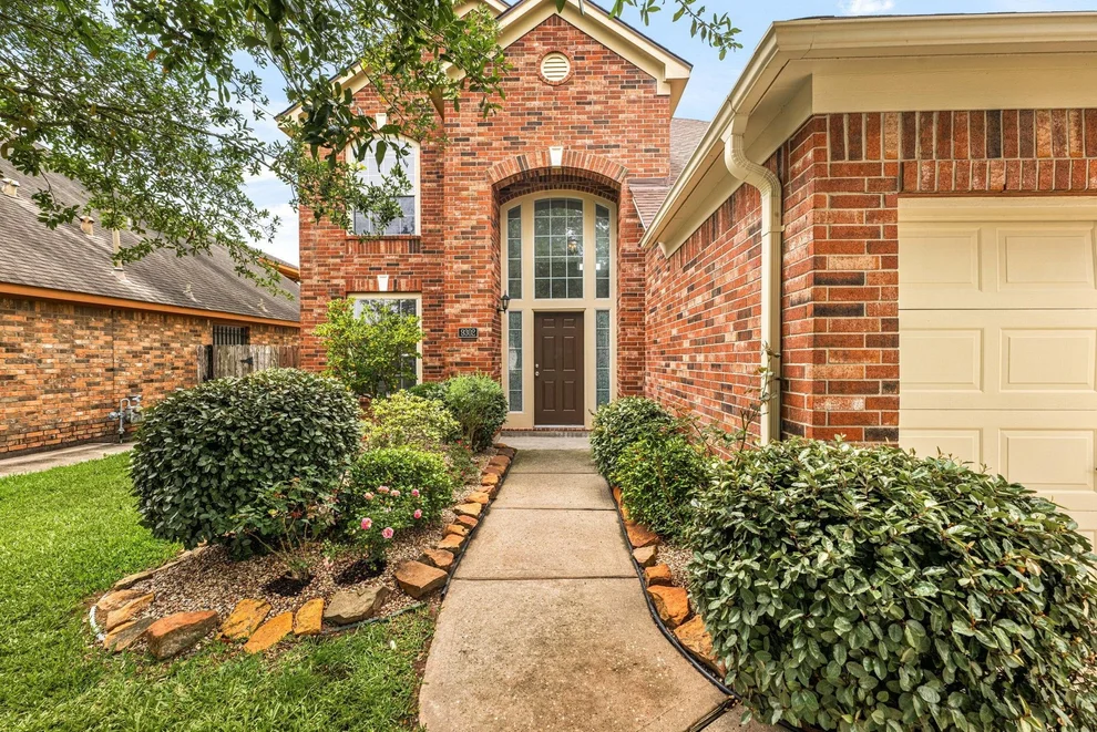 Unit for sale at 9302 Tracelawn Court, Humble, TX 77396
