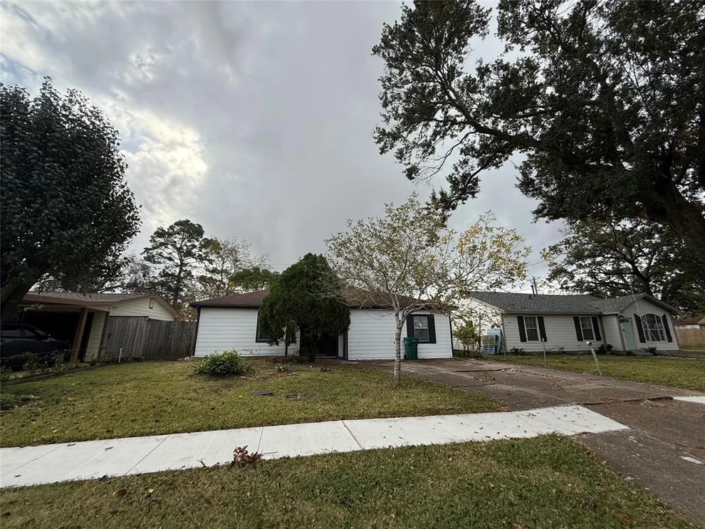 Unit for sale at 2716 Windsor Lane, Pasadena, TX 77506