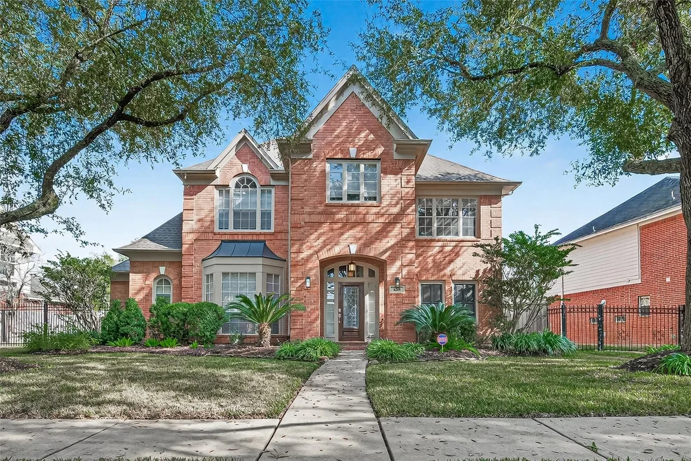 Unit for sale at 4318 Oak Trail Court, Sugar Land, TX 77479