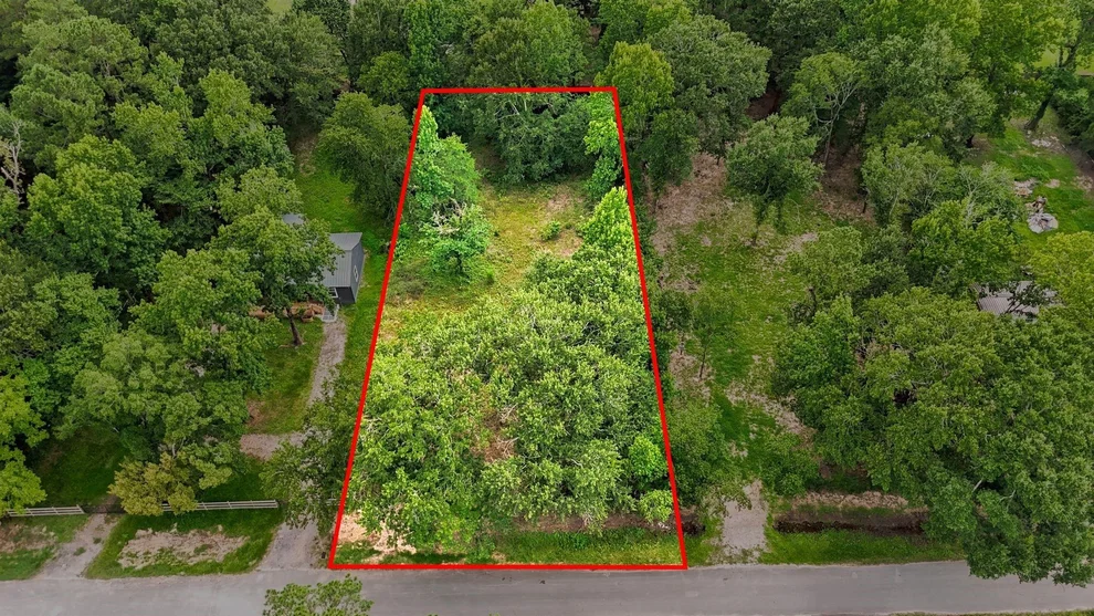 Unit for sale at 10924 L And M Road, Montgomery, TX 77316