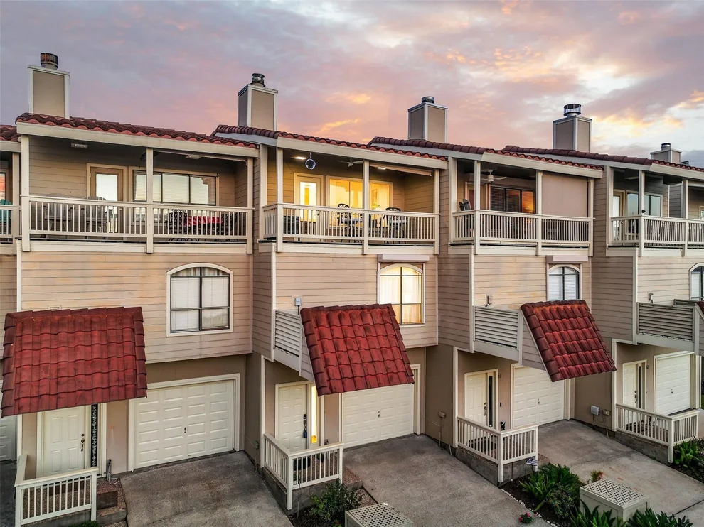 Unit for sale at 30 Dana Drive, Galveston, TX 77554