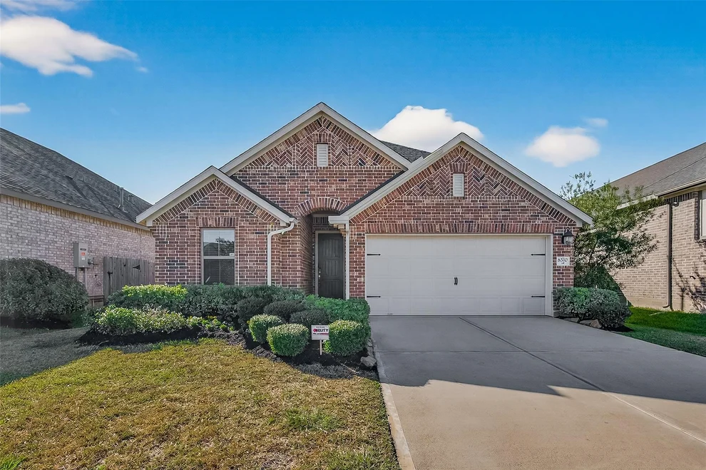 Unit for sale at 8510 Remington Bluff Lane, Richmond, TX 77407
