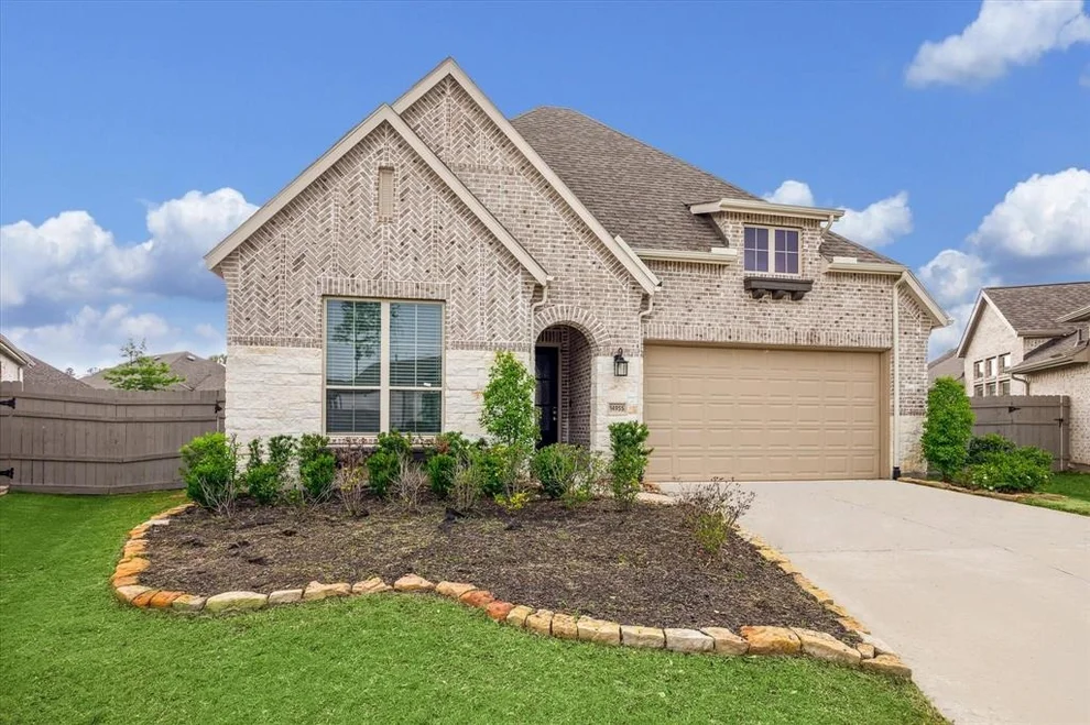 Unit for sale at 14955 Royal Glen Trace, Conroe, TX 77302