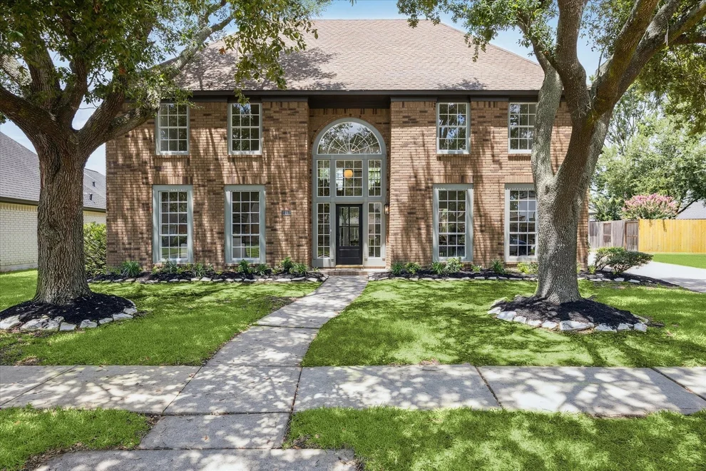 Unit for sale at 2112 Kilkenny Drive, Pearland, TX 77581