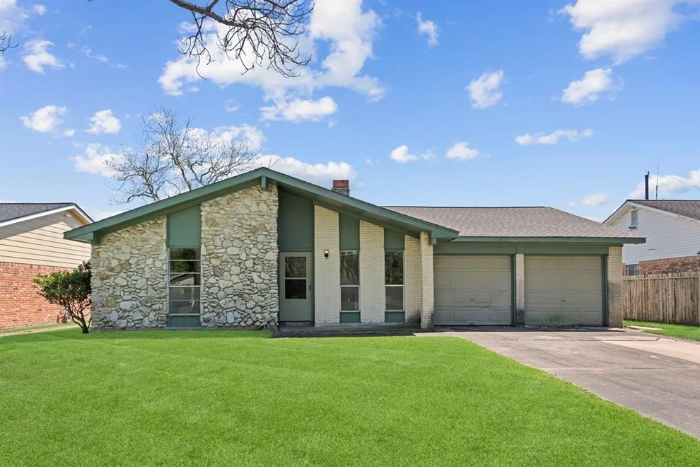 Unit for sale at 6247 Oakham Street, Houston, TX 77085
