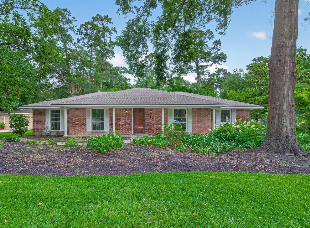 Unit for sale at 247 Castlewood Drive, Spring, TX 77386