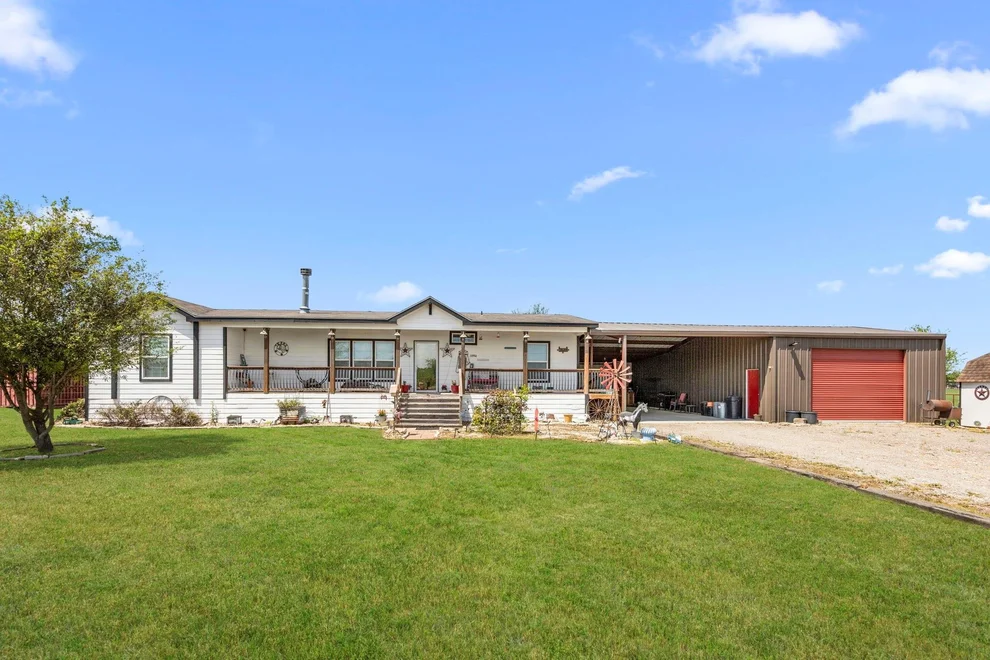 Unit for sale at 3518 Oil Field Road, Bellville, TX 77418