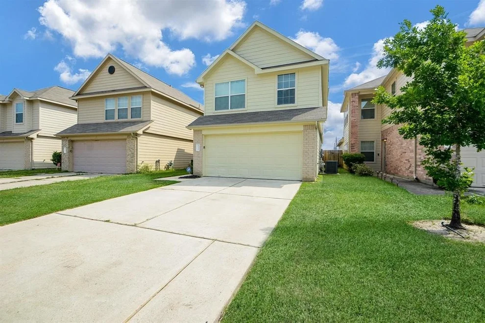 Unit for sale at 15446 Bammel Fields Court, Houston, TX 77014