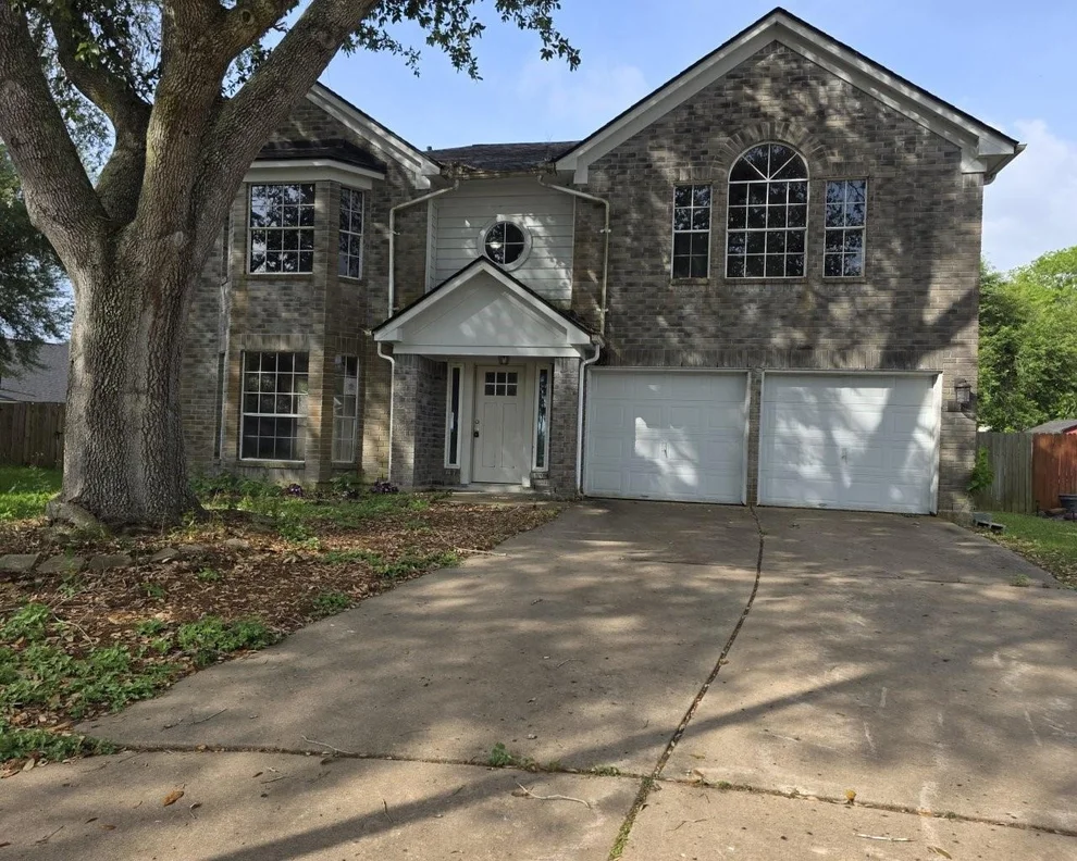 Unit for sale at 129 Corral Court, Angleton, TX 77515