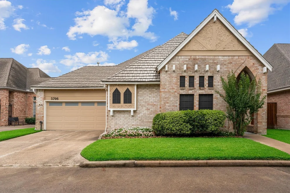 Unit for sale at 5706 Glen Mist Lane, Houston, TX 77069