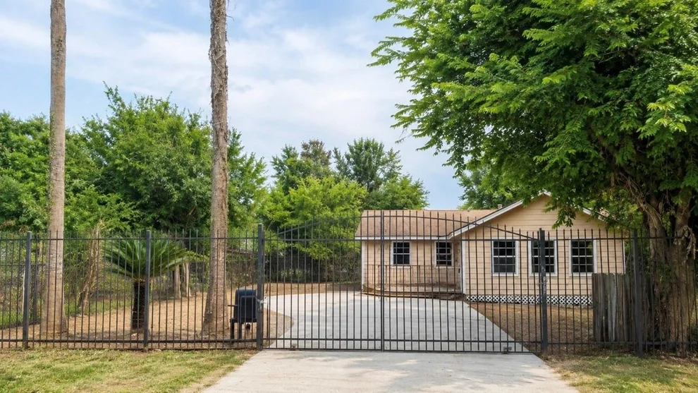 Unit for sale at 14045 Corpus Christi Street, Houston, TX 77015