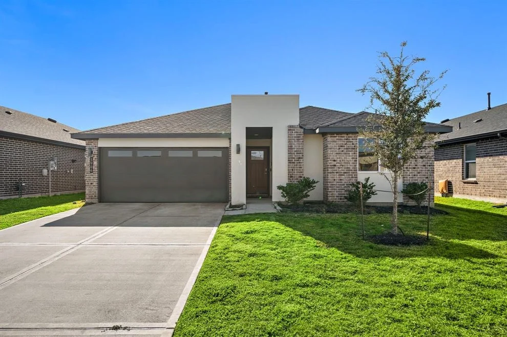 Unit for sale at 3906 Sparkman Lane, Katy, TX 77494