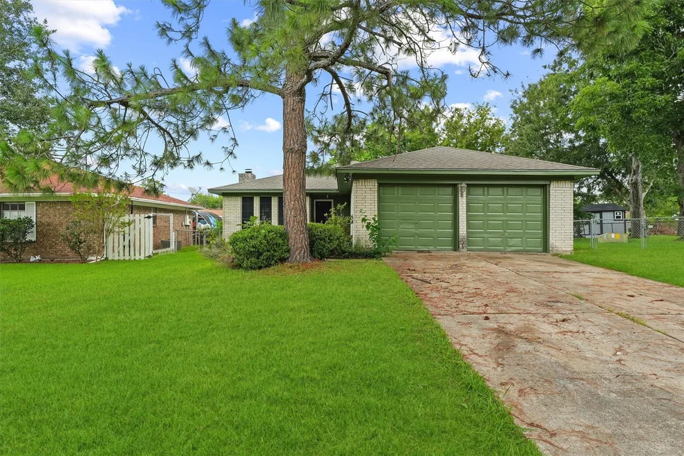 Unit for sale at 4704 Coachman Drive, Baytown, TX 77521