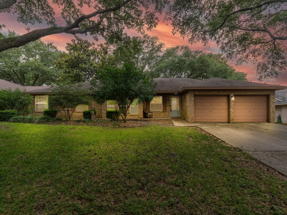 Unit for sale at 31307 Antonia Lane, Tomball, TX 77375
