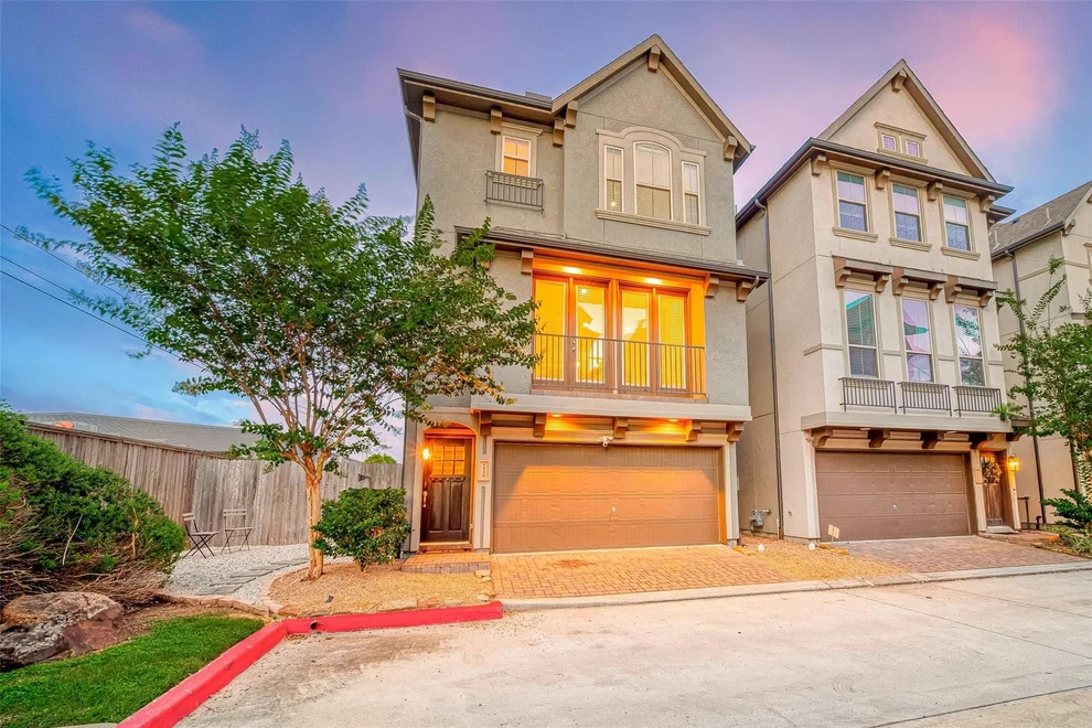 Unit for sale at 1520 Grayson Oaks Place, Houston, TX 77043