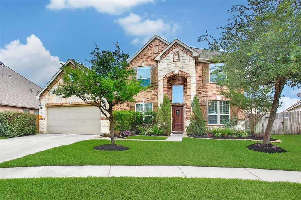 Unit for sale at 18606 Suncross Lane, Tomball, TX 77377