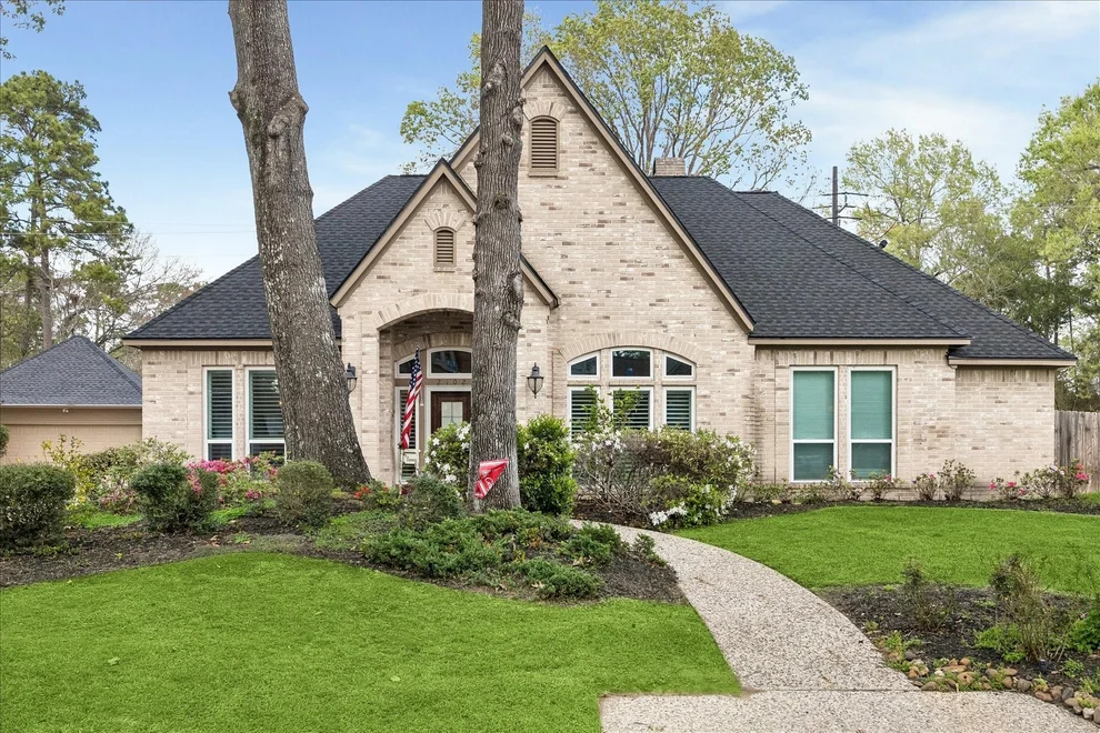 Unit for sale at 2102 Grand Mesa Drive, Kingwood, TX 77345