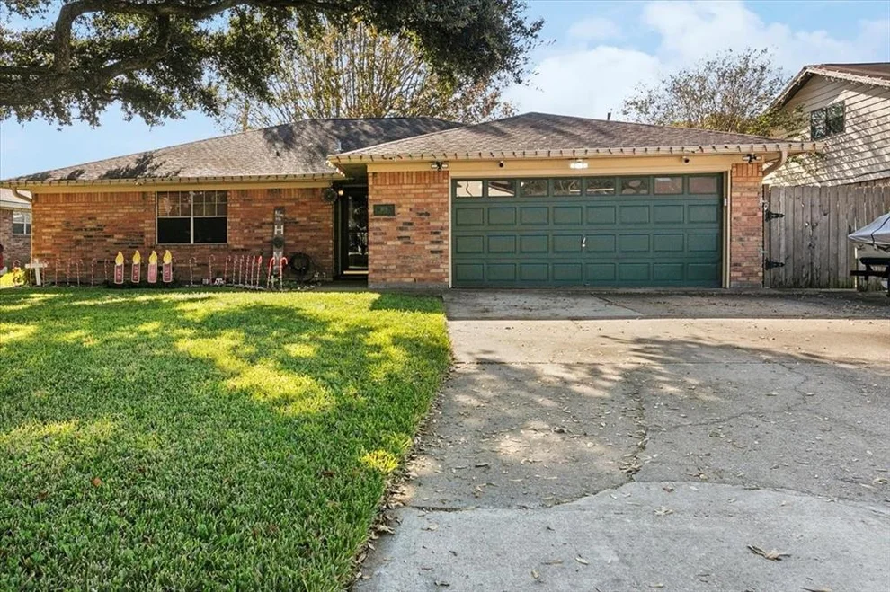 Unit for sale at 1104 S 22nd Street, Nederland, TX 77627