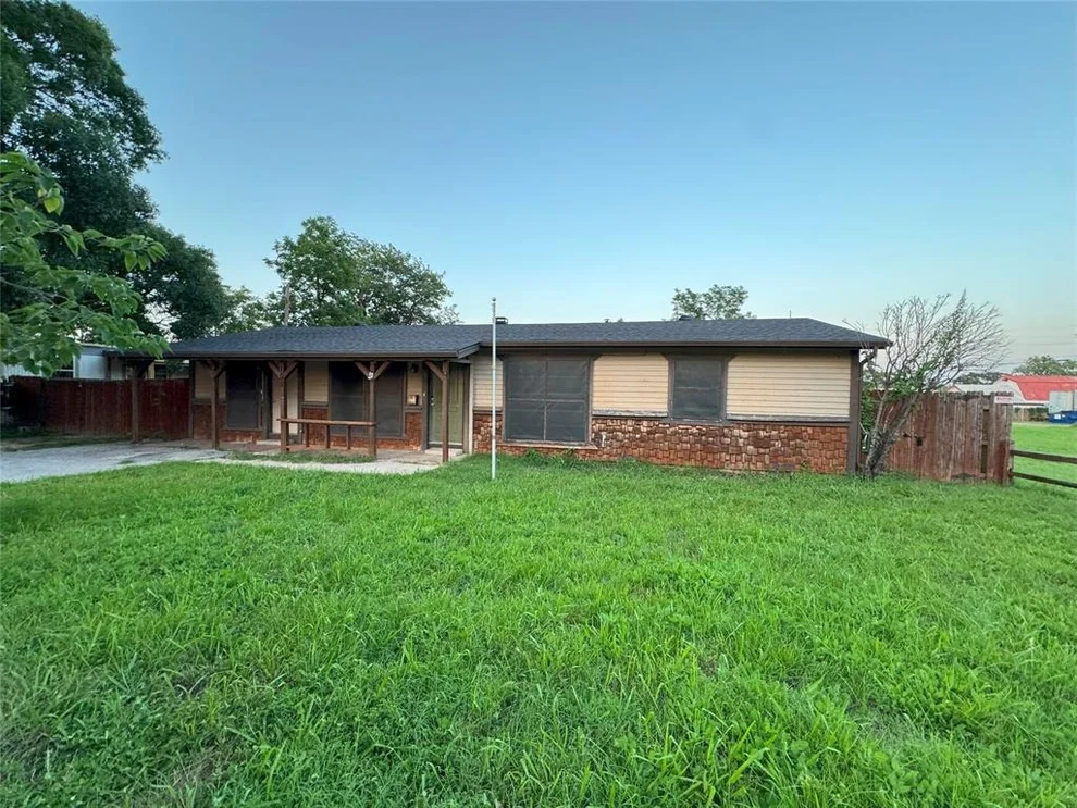Unit for sale at 108 Sally Street, Joshua, TX 76058