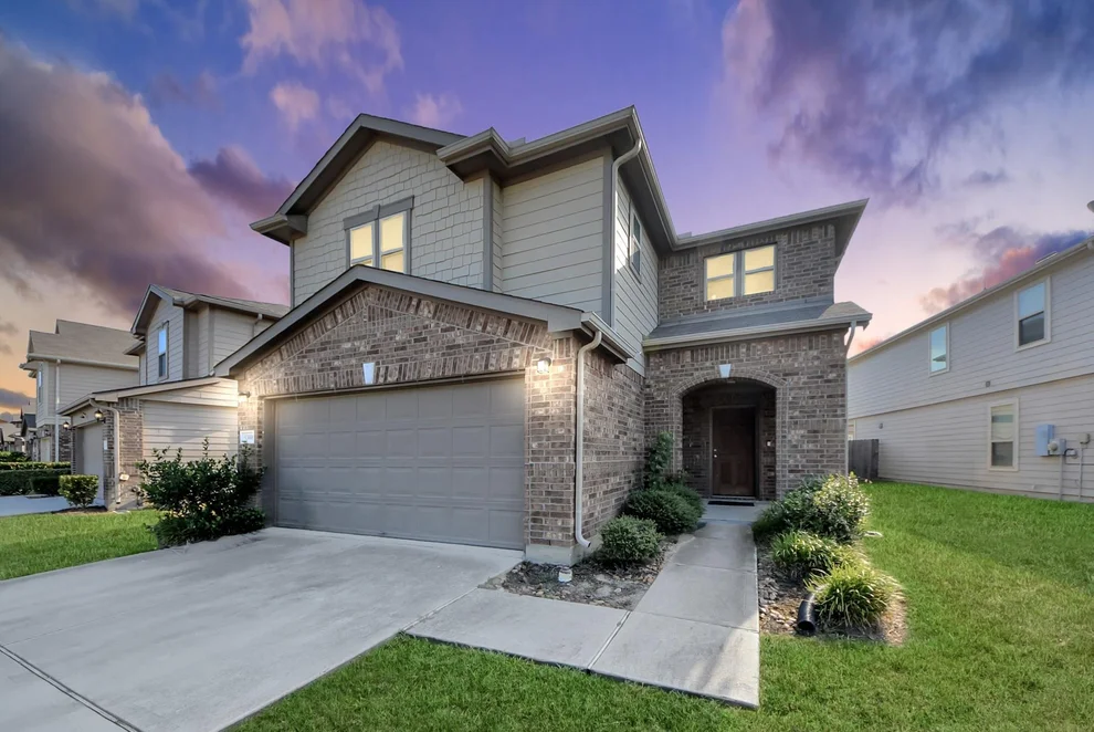 Unit for sale at 13006 Mills Creek Meadow Drive, Houston, TX 77070