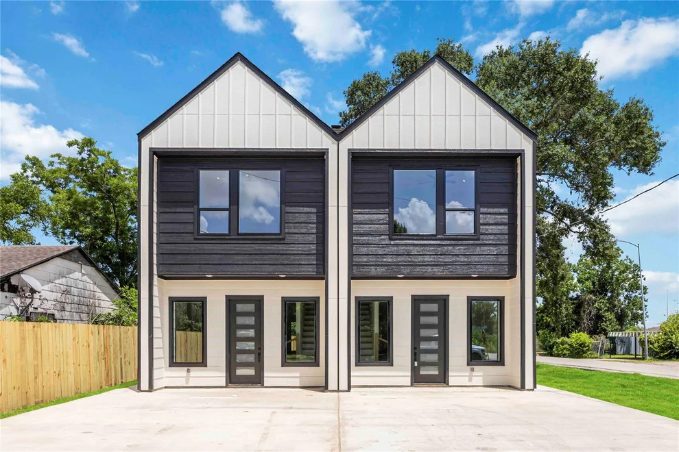 Unit for sale at 7129 Sidney Street, Houston, TX 77021
