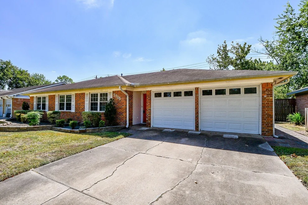 Unit for sale at 5715 Ettrick Drive, Houston, TX 77035