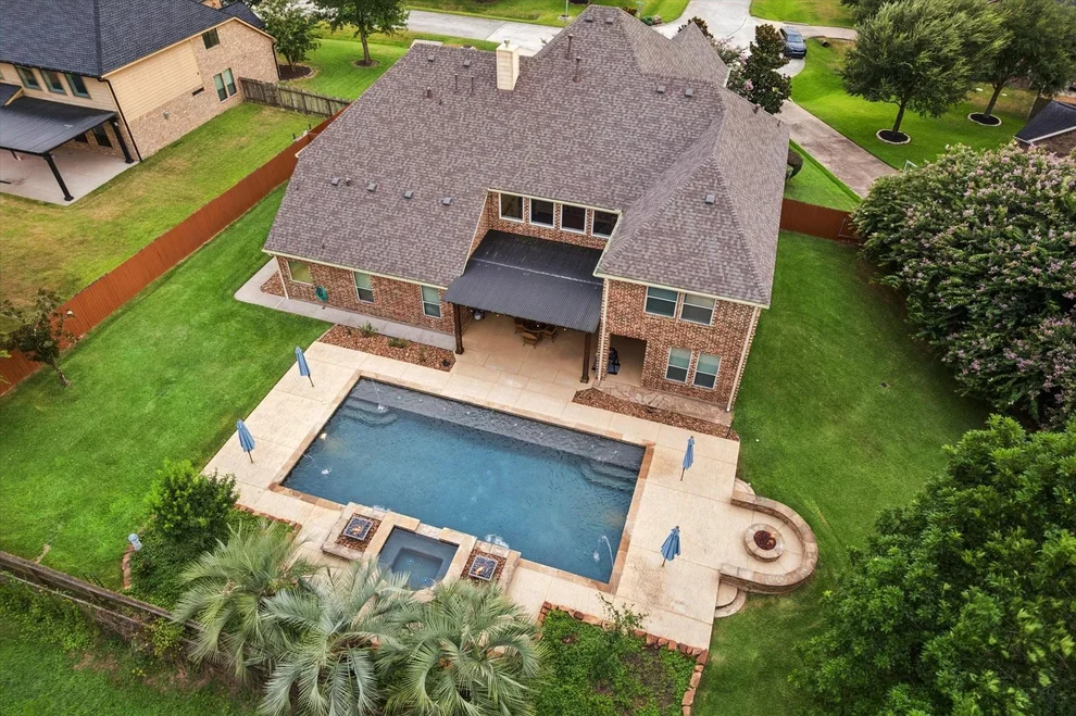 Unit for sale at 24935 Waterstone Estates Circle W, Tomball, TX 77375