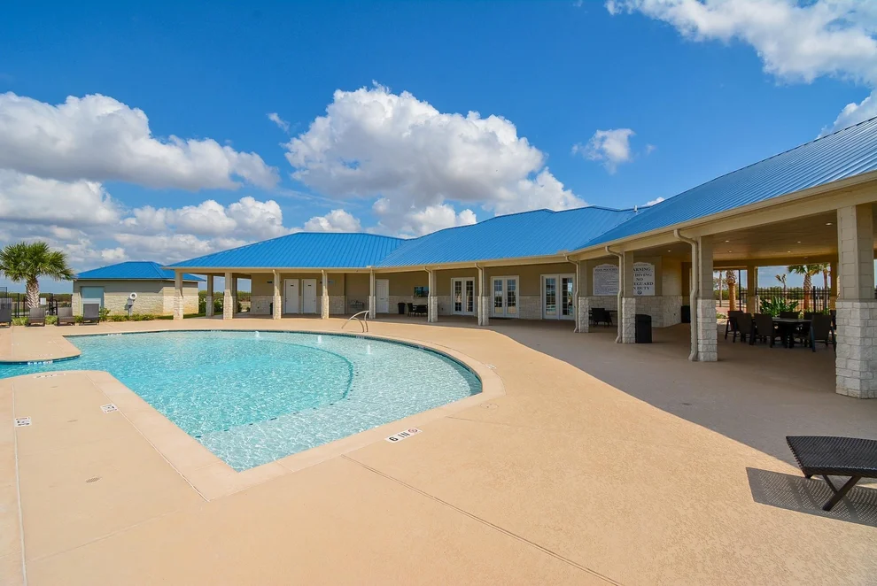 Unit for sale at 3048 Palacios Bay Drive, Palacios, TX 77465