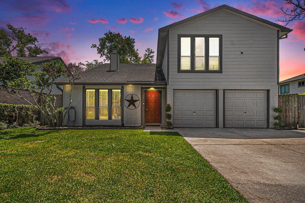 Unit for sale at 101 Civil Drive, League City, TX 77573