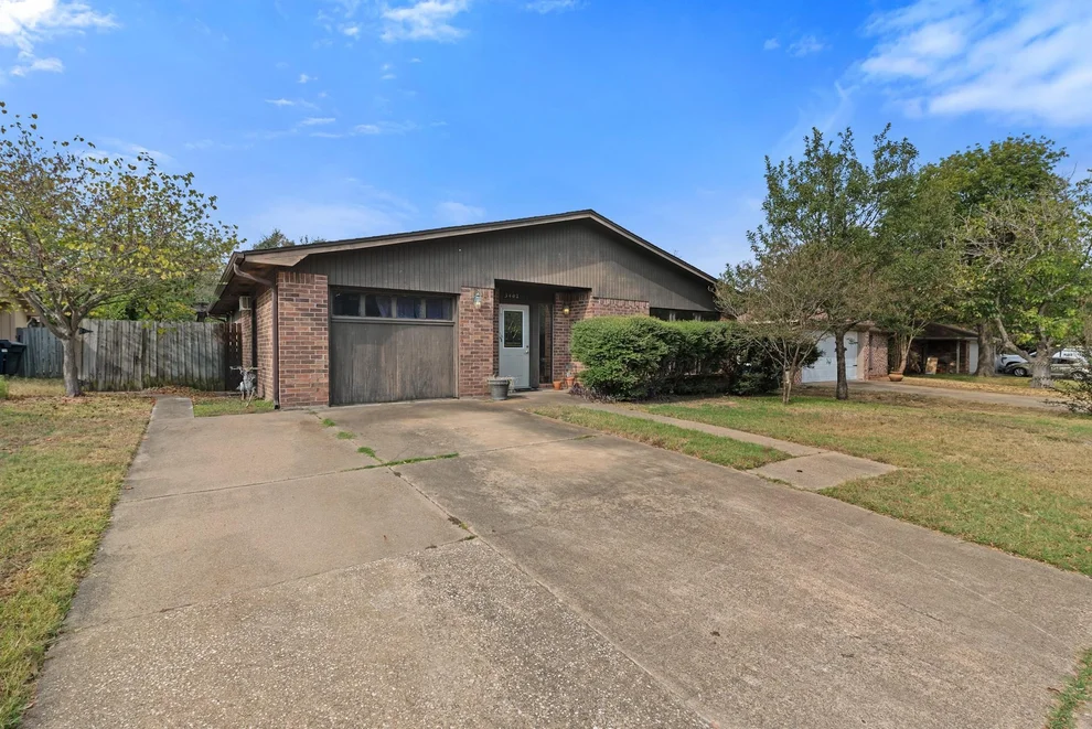 Unit for sale at 3402 Coastal Drive, College Station, TX 77845