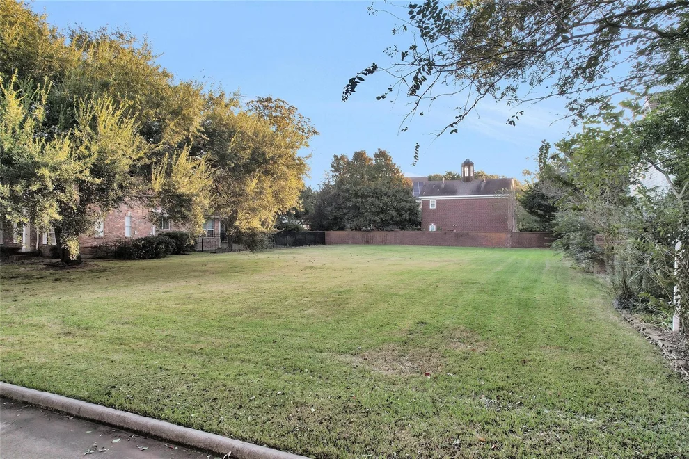 Unit for sale at 1206 Bluebonnet Drive, Seabrook, TX 77586