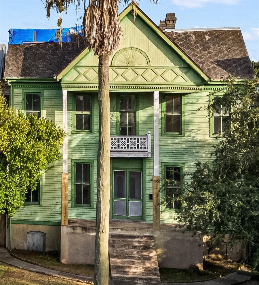 Unit for sale at 1815 Broadway Street, Galveston, TX 77550