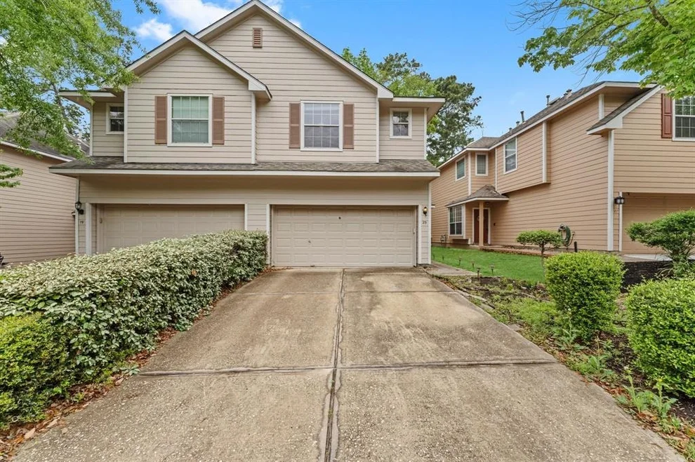 Unit for sale at 23 Blue Creek Place, The Woodlands, TX 77382