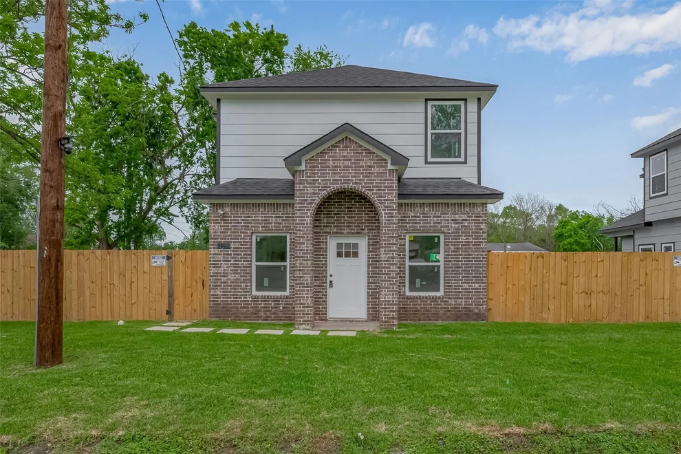 Unit for sale at 9005 Hilda Street, Houston, TX 77033