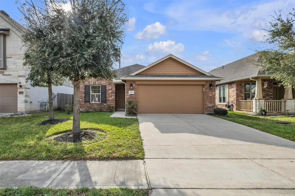 Unit for sale at 5010 Rue Dela Croix Drive N, Katy, TX 77493
