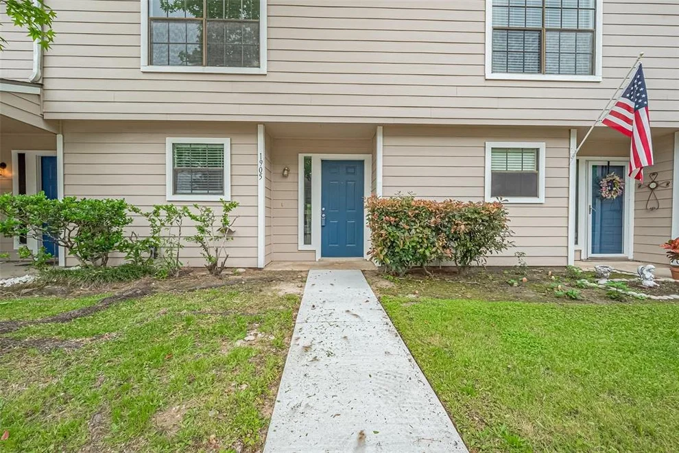 Unit for sale at 14911 Wunderlich Drive, Houston, TX 77069