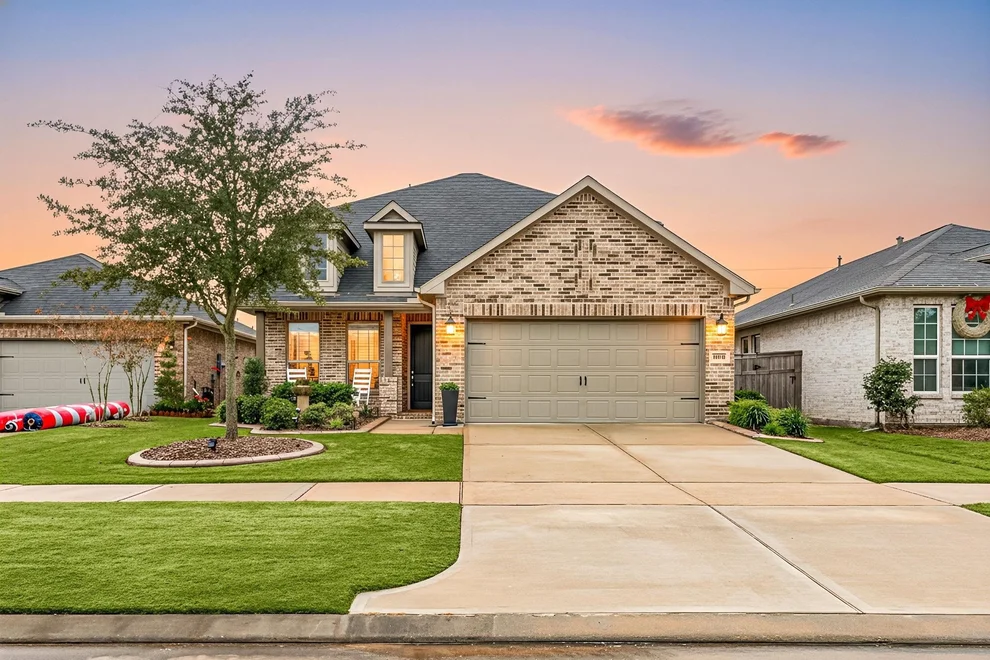 Unit for sale at 28711 Tara Ridge Court, Fulshear, TX 77441